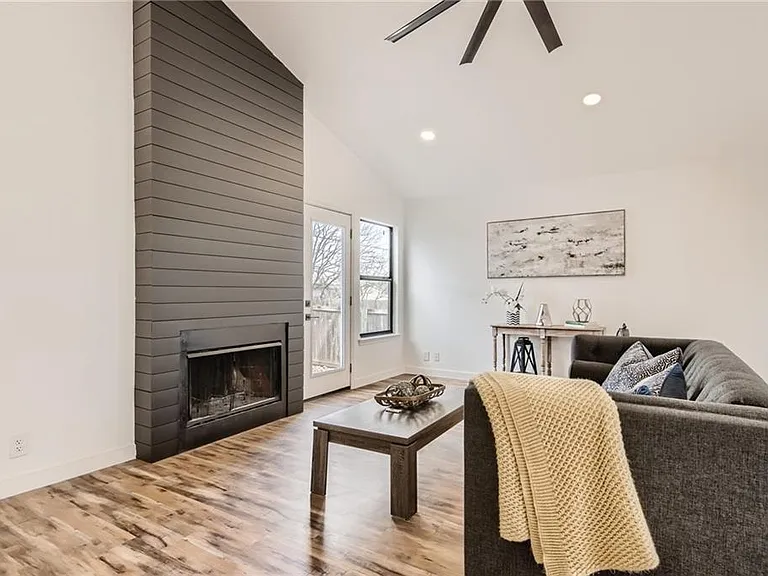 1402 Hollow Tree Blvd — Photo 13