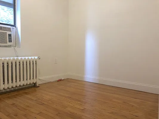 Rented by REAL New York | media 24