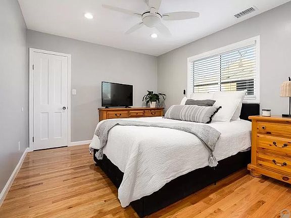 5th image of 10403 Faywood St