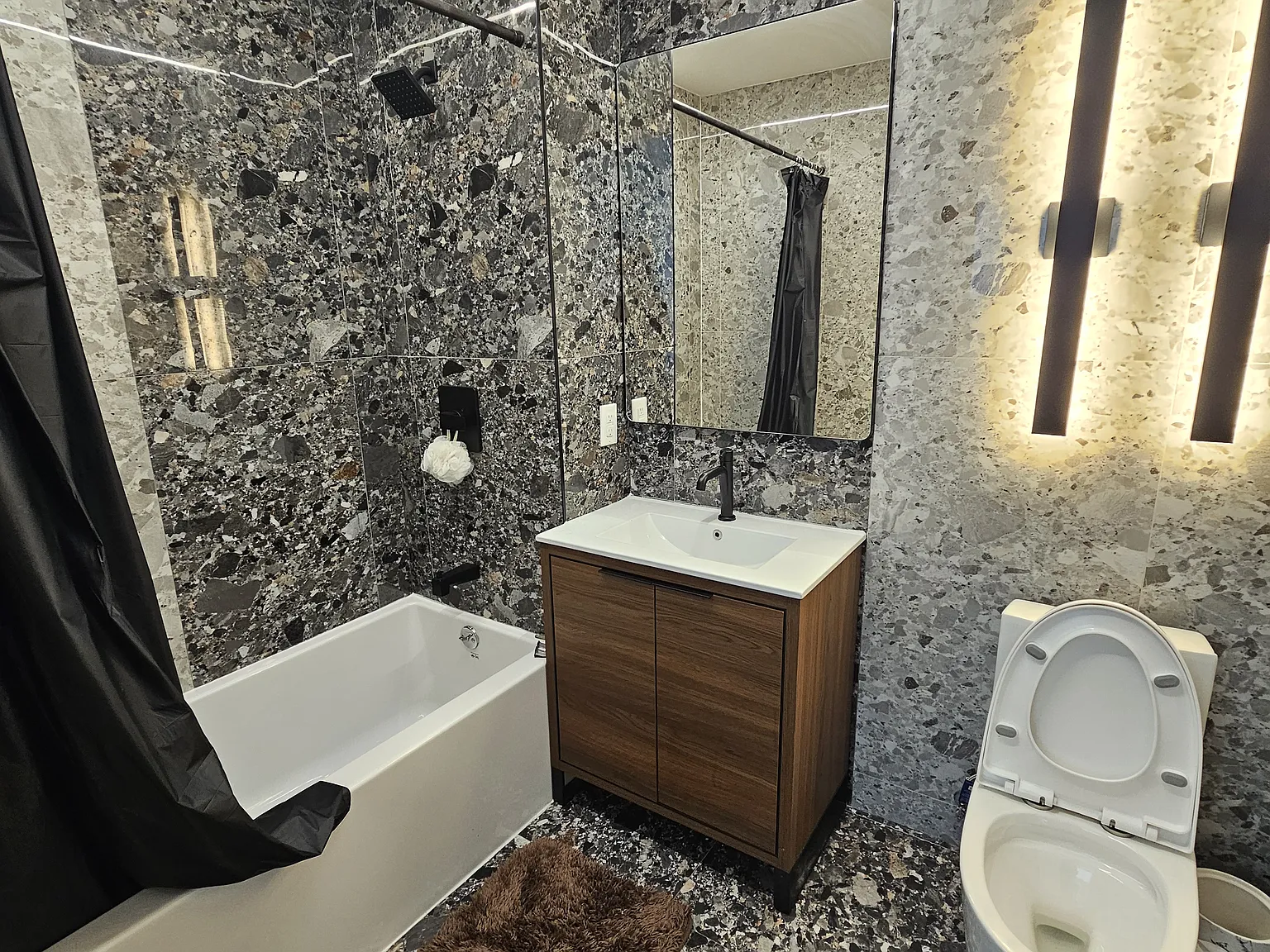 2 bed, $3,000 — Photo 3
