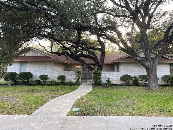 2nd image of 3402 Stonehaven Dr