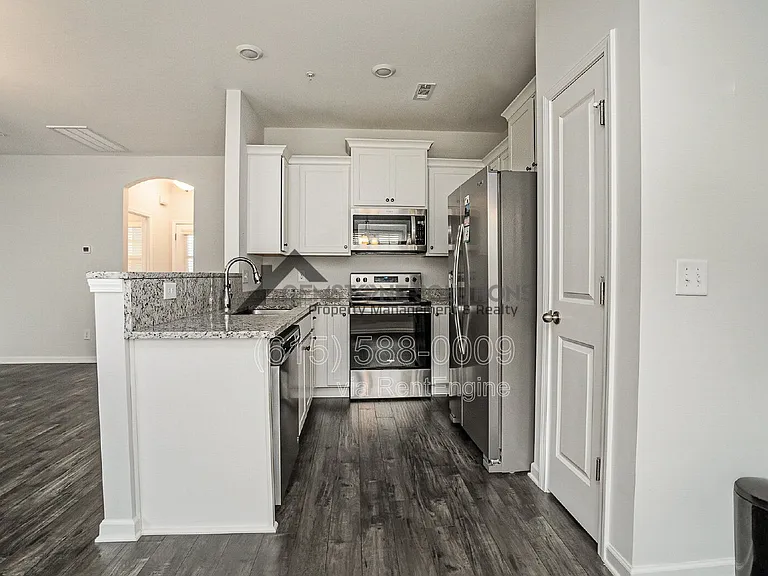 217 Kinsale Dr — Photo 9