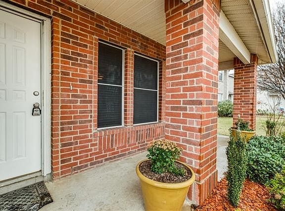 3rd image of 7206 Divanna Ct