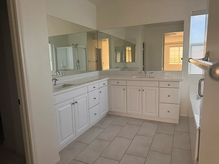 3814 Windermere St — Photo 10