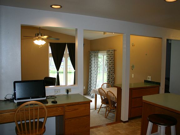 4th image of 14718 244th Dr SE