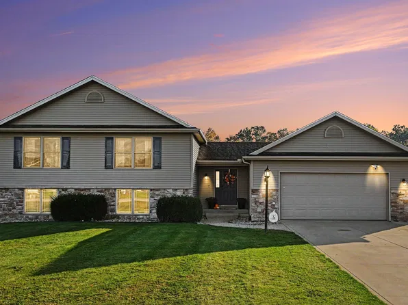 71409 Ilean Rd, Edwardsburg, MI 49112