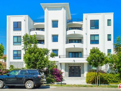1832 S Barrington Ave #404, Los Angeles, CA, 90025