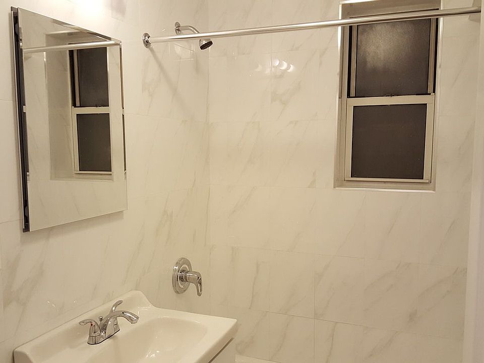 2nd image of 3325 76th St APT 3F
