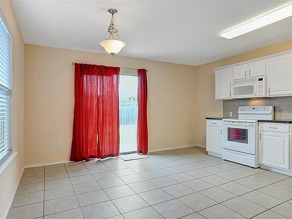 5th image of 3315 Portsmouth Pl