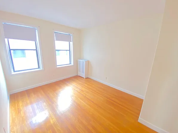 1121 Commonwealth Ave, Boston, MA 02215