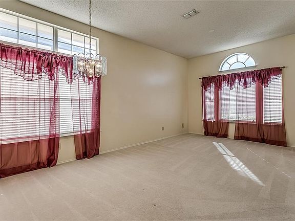 5th image of 212 Lemontree Ln