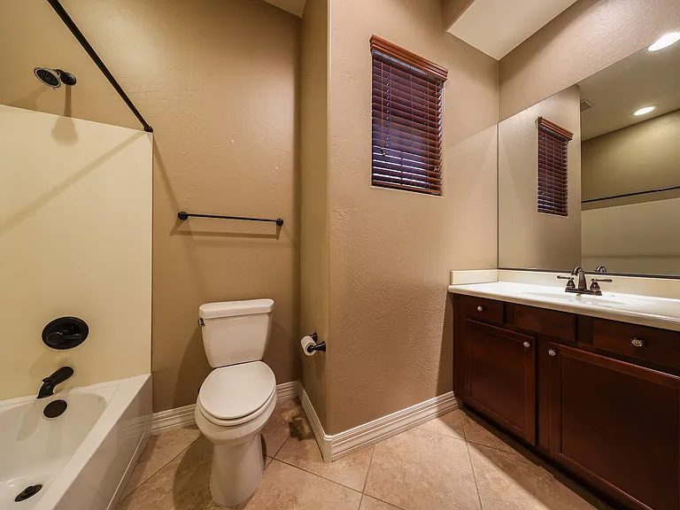 14214 W Harvard St — Photo 16