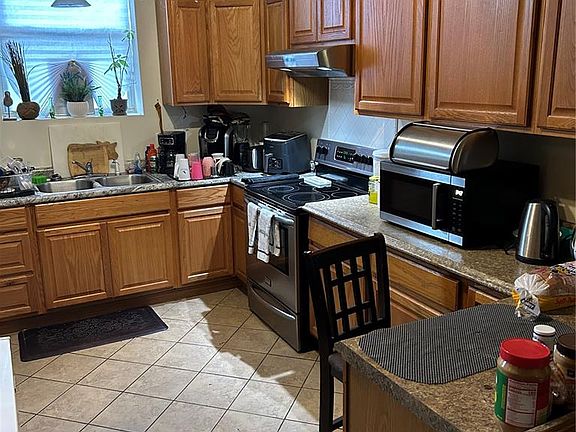2nd image of 2616 Allen Ave
