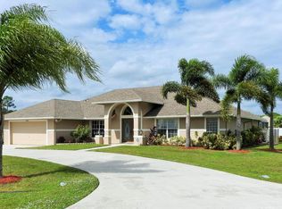 6335 NW Topaz Way, Port Saint Lucie, FL 34986