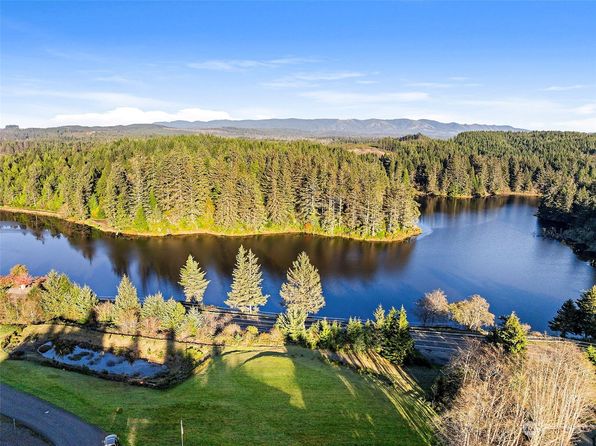 1001 Lakeview Drive, Ilwaco, WA 98624