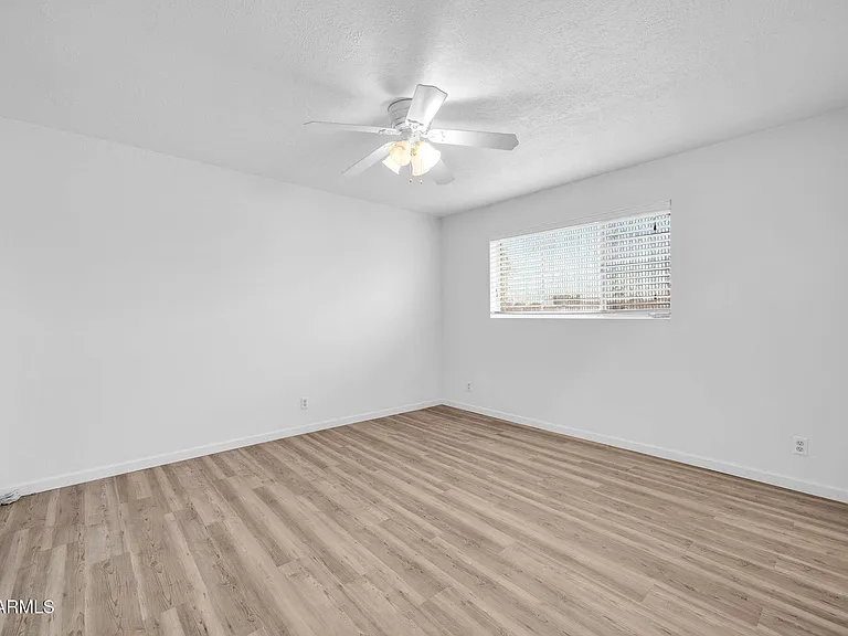 6420 E Windsor Ave — Photo 18