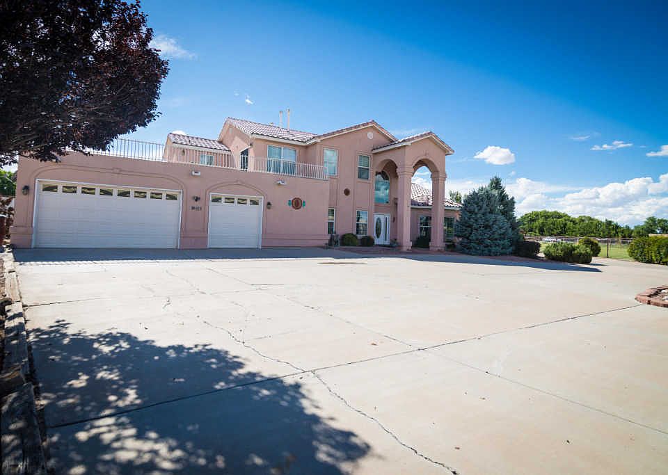 1st image of 25 Valle Lindo Ct