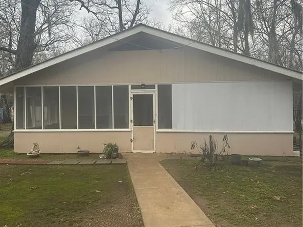 1157 Old River Rd, Mansura, LA 71350
