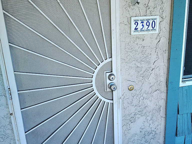 2390 Gonzaga Ln — Photo 1