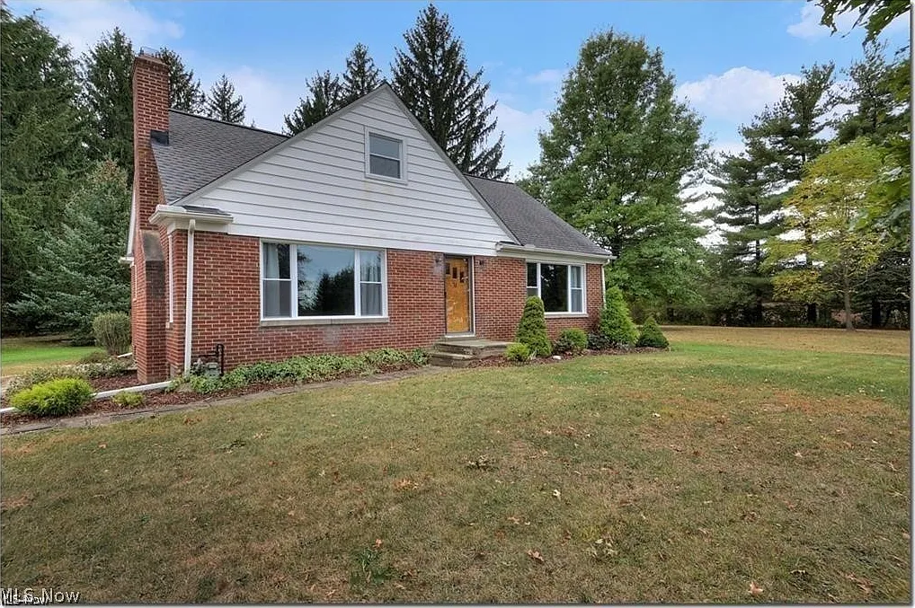 4 bed, 2.0 bath, 1743 sqft, $2,250 — Photo 1
