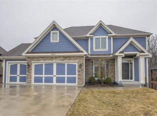 4602 Verona Dr, Riverside, MO 64150