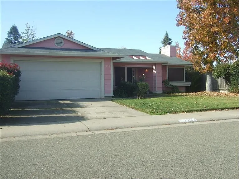 7292 Jenna Way photo 1