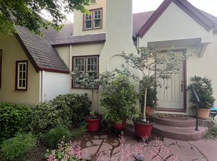 239 Santa Rita Ave, Palo Alto, CA 94301