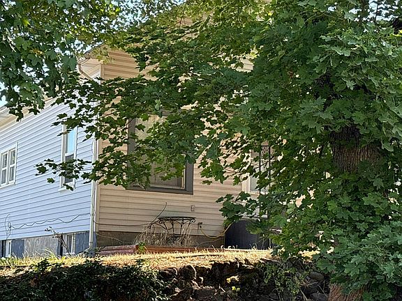 3rd image of 204 N Howard St