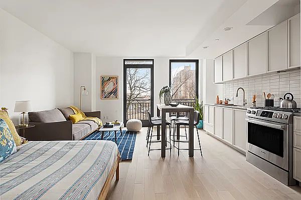 1st image of 111 Montgomery St APT 4D