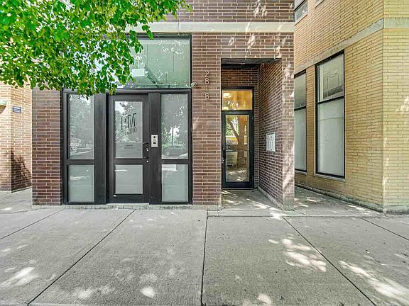 3rd image of 2818 W Chicago Ave APT 4
