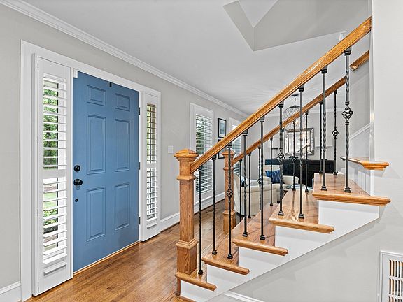 5th image of 5821 Hedgemoor Dr