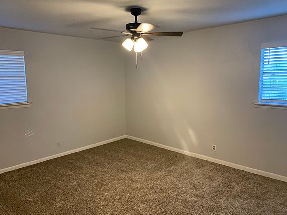 5th image of 825 Oakwood Ave #1