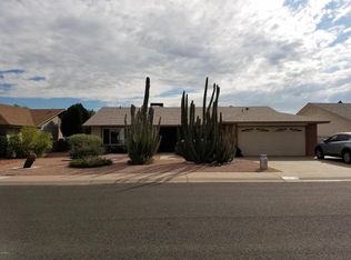 11821 S Magic Stone Dr, Phoenix, AZ 85044