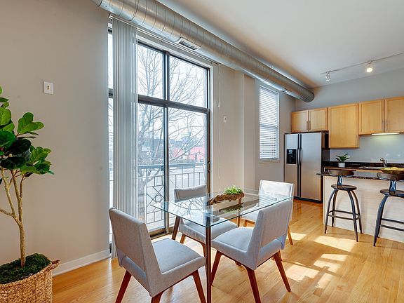 4th image of 4011 N Francisco Ave Unit 111