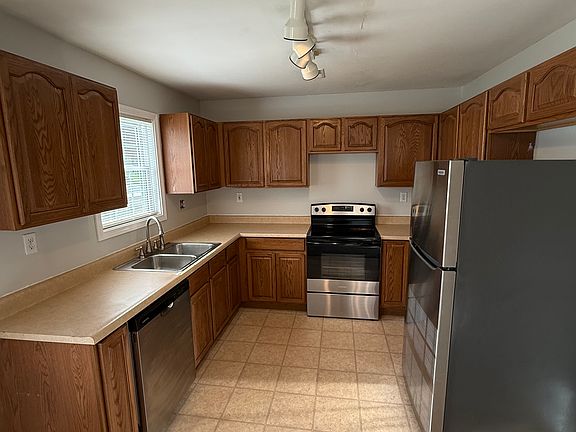 2nd image of 305 E Seminary St APT 7