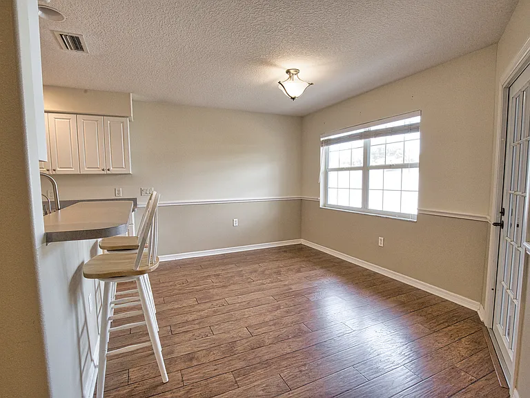 262 Palmetto Dr — Photo 13