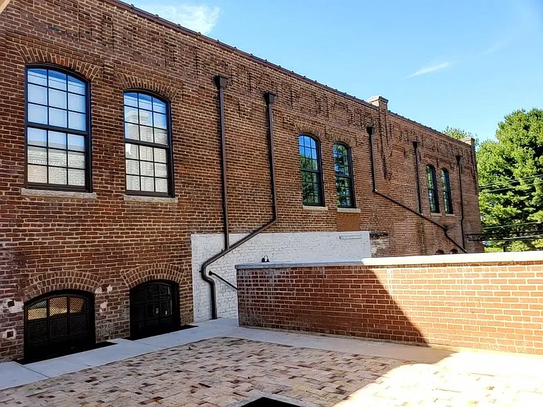 Imperial Lofts — Photo 6