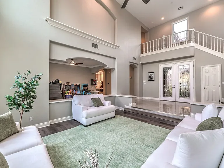 2849 Soaring Peak Ave — Photo 27