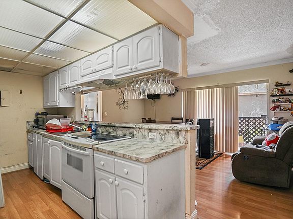 5th image of 4433 Treehouse Lane #27E