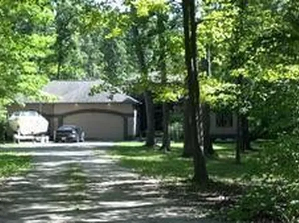 10452 Maple Ave, Davison, MI 48423