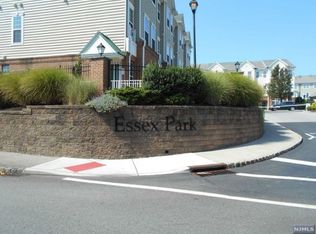 1614 Hamilton St, Belleville, NJ 07109