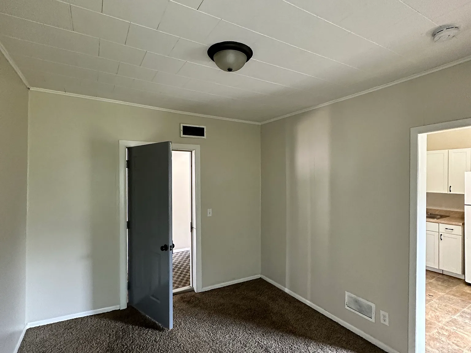 572 W. 5th Street Apartments LLC — Photo 4
