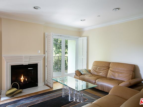 4th image of 10417 Louisiana Ave APT 201