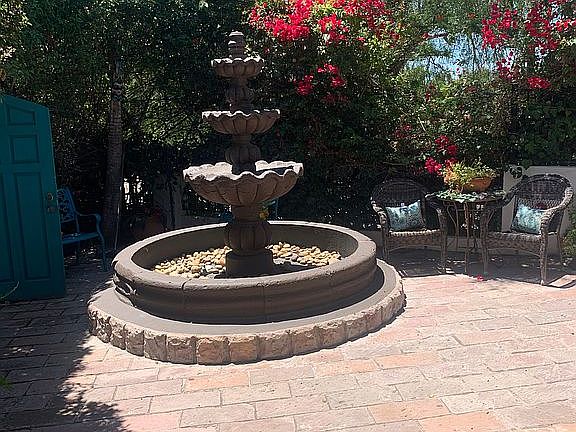 5th image of 451 Jacaranda Dr