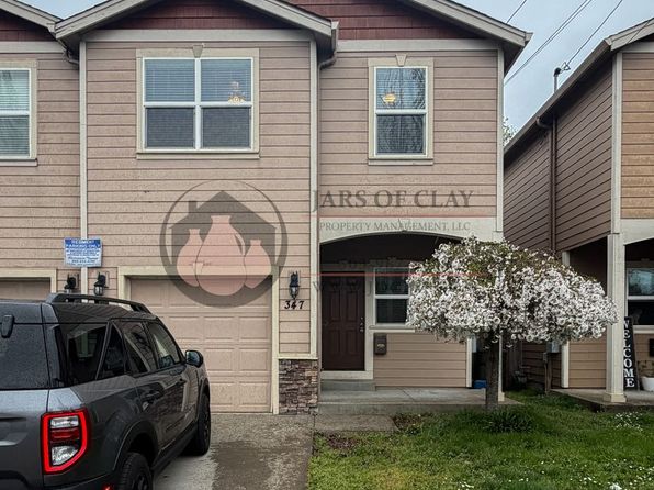 345-351 Norway St NE