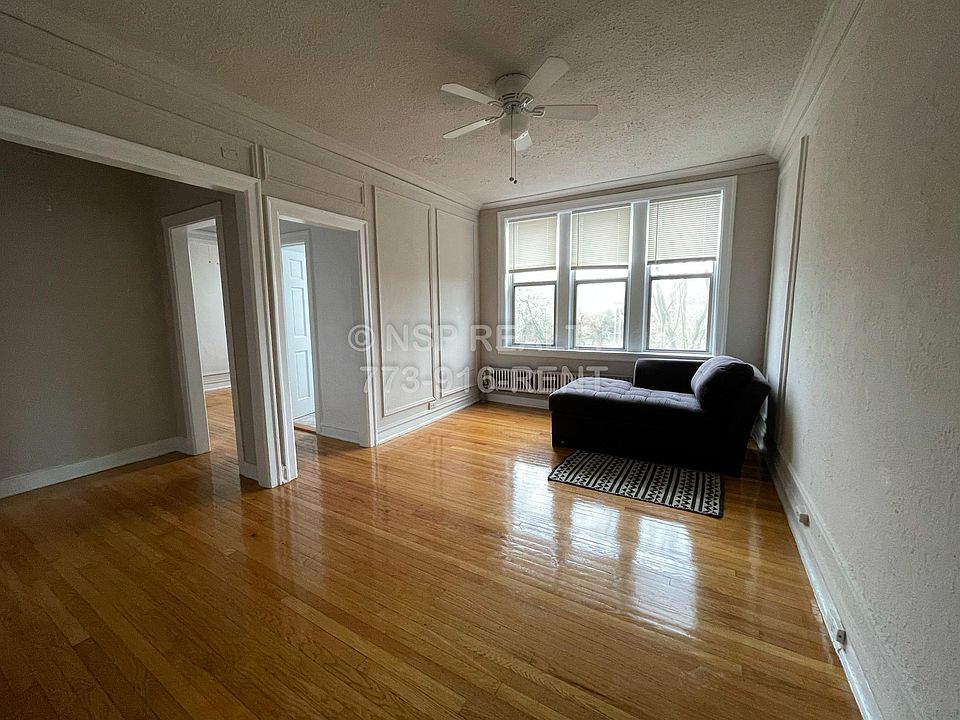 1st image of 1371 W Estes Ave #I
