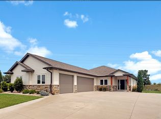 2510 Glen Ellen Rd, Sioux City, IA 51106