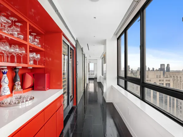 422 East 72nd Street image 14 of 22