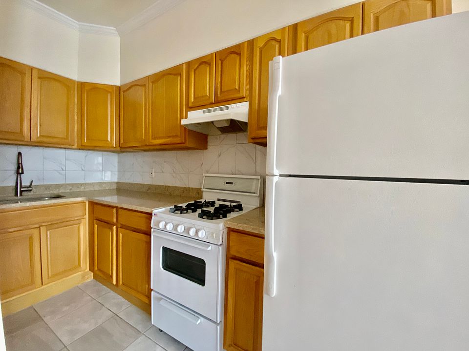 1st image of 735 Flatbush Ave #F3