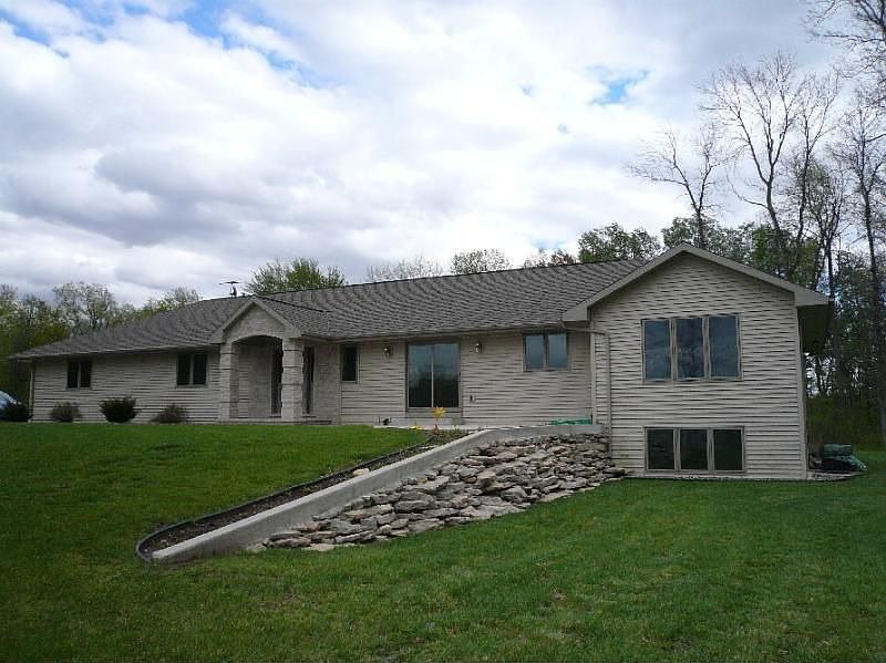 1st image of 2381 Deerfield Ave W
